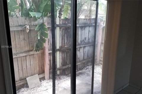 Touwnhouse à louer à North Lauderdale, Floride: 2 chambres, 93.65 m2 № 1986567 - photo 15