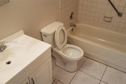 Touwnhouse à louer à North Lauderdale, Floride: 2 chambres, 93.65 m2 № 1986567 - photo 20