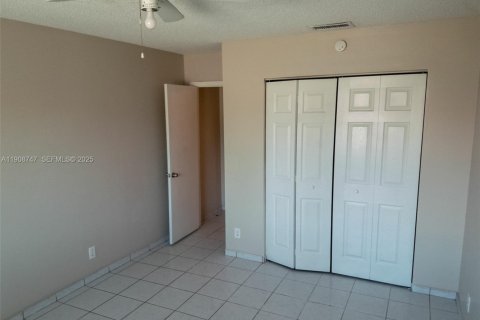Touwnhouse à louer à North Lauderdale, Floride: 2 chambres, 93.65 m2 № 1986567 - photo 6