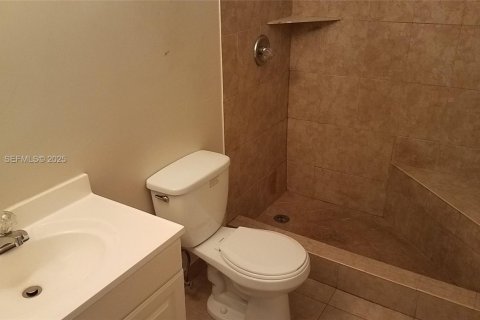 Touwnhouse à louer à North Lauderdale, Floride: 2 chambres, 93.65 m2 № 1986567 - photo 22