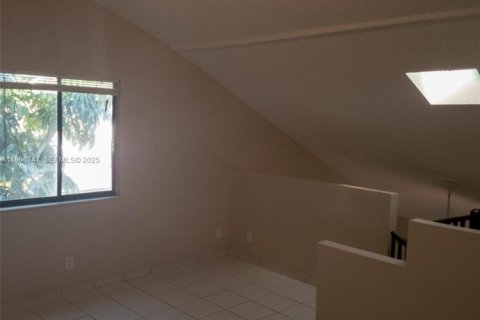 Touwnhouse à louer à North Lauderdale, Floride: 2 chambres, 93.65 m2 № 1986567 - photo 18