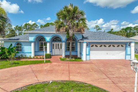 House in Palm Coast, Florida 4 bedrooms, 228.17 sq.m. № 2236551