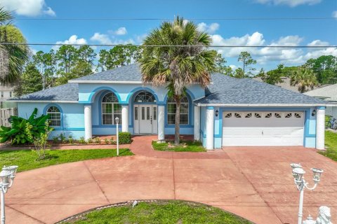 House in Palm Coast, Florida 4 bedrooms, 228.17 sq.m. № 2236551 - photo 5