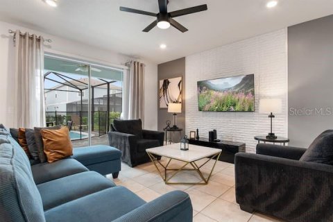 House in Davenport, Florida 5 bedrooms, 250.84 sq.m. № 1901611 - photo 6