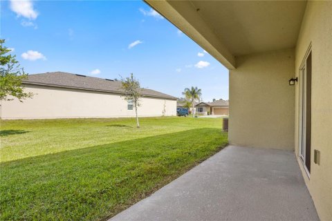 Villa ou maison à vendre à New Smyrna Beach, Floride: 3 chambres, 152.64 m2 № 2142811 - photo 25