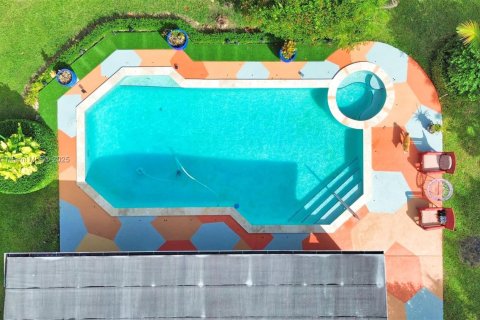 Villa ou maison à louer à Miami, Floride: 3 chambres, 148.55 m2 № 1965609 - photo 29