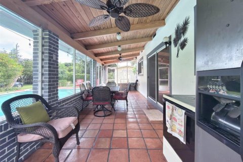 Villa ou maison à louer à Miami, Floride: 3 chambres, 148.55 m2 № 1965609 - photo 26
