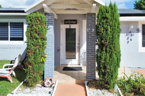 Villa ou maison à louer à Miami, Floride: 3 chambres, 148.55 m2 № 1965609 - photo 4