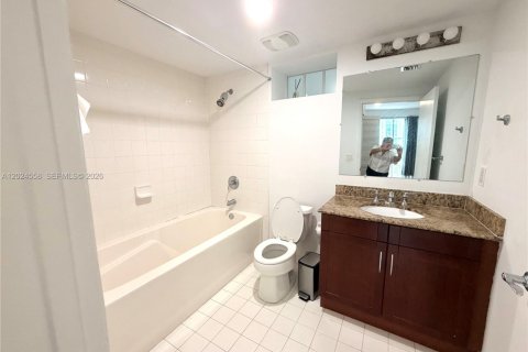 Copropriété à louer à Miami, Floride: 1 chambre, 64.29 m2 № 2178977 - photo 14