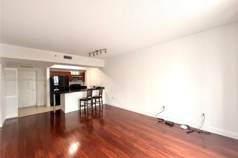 Copropriété à louer à Miami, Floride: 1 chambre, 64.29 m2 № 2178977 - photo 5