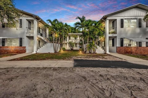 Condo in Hollywood, Florida, 1 bedroom  № 2017567