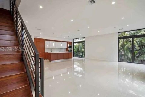 Touwnhouse à louer à Fort Lauderdale, Floride: 3 chambres, 186.73 m2 № 2001392 - photo 5