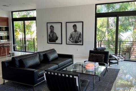 Touwnhouse à louer à Fort Lauderdale, Floride: 3 chambres, 186.73 m2 № 2001392 - photo 13