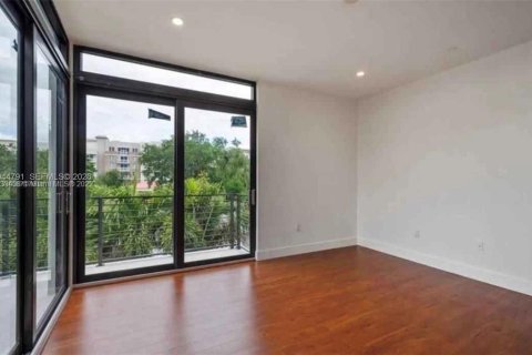 Touwnhouse à louer à Fort Lauderdale, Floride: 3 chambres, 186.73 m2 № 2001392 - photo 10