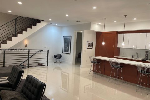 Touwnhouse à louer à Fort Lauderdale, Floride: 3 chambres, 186.73 m2 № 2001392 - photo 12