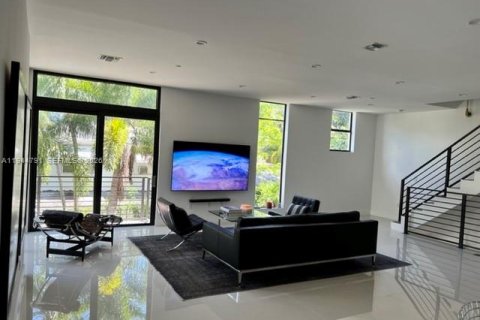 Touwnhouse à louer à Fort Lauderdale, Floride: 3 chambres, 186.73 m2 № 2001392 - photo 18