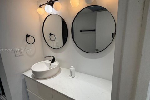 Condominio en alquiler en Miami Beach, Florida, 1 dormitorio, 84.54 m2 № 1997333 - foto 15