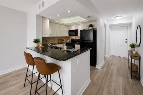 Condo in Clearwater, Florida, 3 bedrooms  № 2196443 - photo 6
