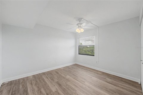 Condo in Clearwater, Florida, 3 bedrooms  № 2196443 - photo 26