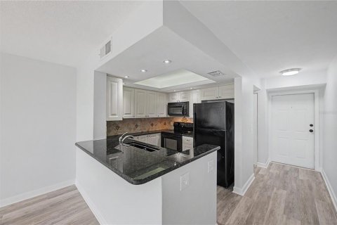 Condo in Clearwater, Florida, 3 bedrooms  № 2196443 - photo 5