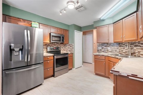 Купить виллу или дом в Клермон, Флорида 10 комнат, 120.4м2, № 2106919 - фото 16