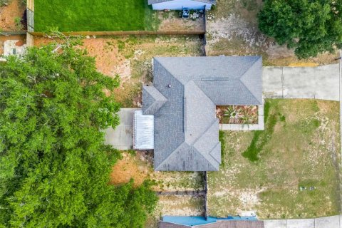 Купить виллу или дом в Клермон, Флорида 10 комнат, 120.4м2, № 2106919 - фото 5