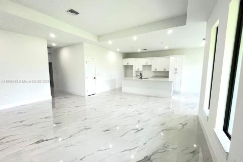 Casa en venta en Lehigh Acres, Florida, 3 dormitorios, 164.99 m2 № 1842786 - foto 10
