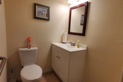 Immobilier commercial à louer à Sarasota, Floride: 96.34 m2 № 2402867 - photo 8