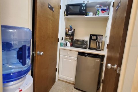 Immobilier commercial à louer à Sarasota, Floride: 96.34 m2 № 2402867 - photo 7