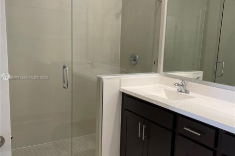 Touwnhouse à louer à Miami, Floride: 4 chambres, 205.13 m2 № 1996575 - photo 4