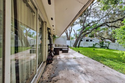 Casa en venta en Brandon, Florida, 3 dormitorios, 126.9 m2 № 1914133 - foto 25
