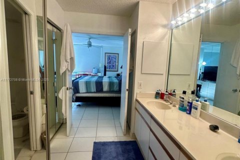 Купить кондоминиум в Авентура, Флорида 2 спальни, 126.81м2, № 1692427 - фото 10