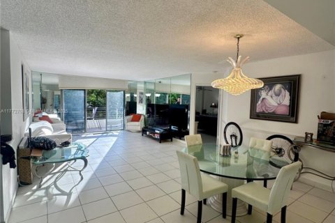 Купить кондоминиум в Авентура, Флорида 2 спальни, 126.81м2, № 1692427 - фото 6