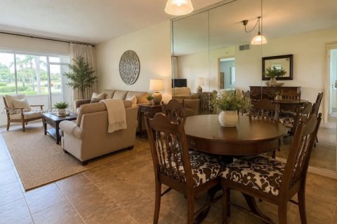 Condo in Delray Beach, Florida, 2 bedrooms № 2185466 - photo 4