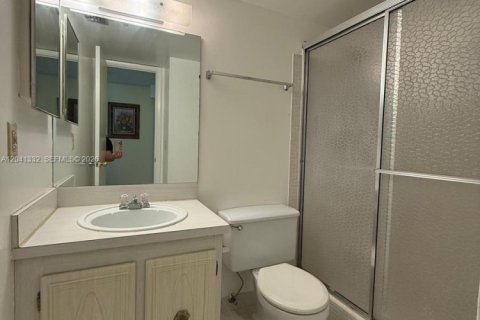 Condo in Delray Beach, Florida, 2 bedrooms № 2185466 - photo 20