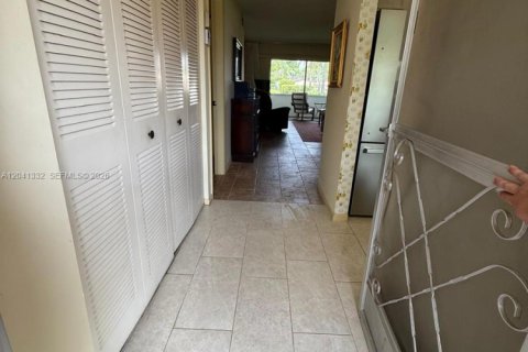 Condo in Delray Beach, Florida, 2 bedrooms № 2185466 - photo 23