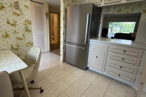 Condo in Delray Beach, Florida, 2 bedrooms № 2185466 - photo 11