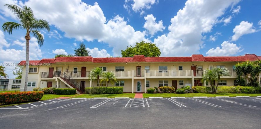 Condo in Delray Beach, Florida, 2 bedrooms № 2185466