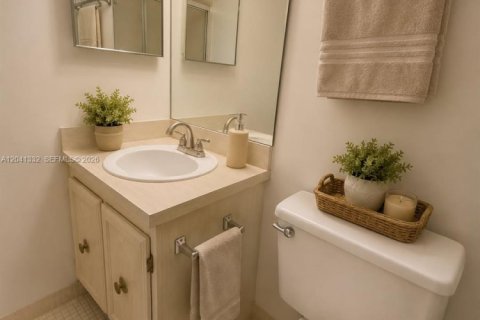 Condo in Delray Beach, Florida, 2 bedrooms № 2185466 - photo 18