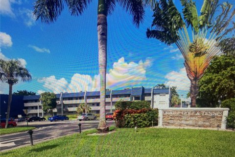 Condominio en Margate, Florida, 1 dormitorio  № 2055504