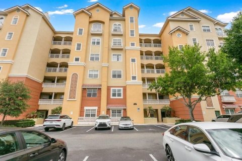Condo in Orlando, Florida, 2 bedrooms № 2107740 - photo 11