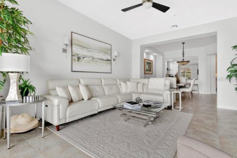 Condo in Orlando, Florida, 2 bedrooms № 2107740 - photo 10