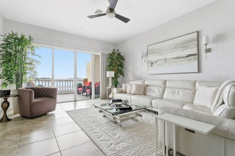 Condo in Orlando, Florida, 2 bedrooms № 2107740 - photo 7