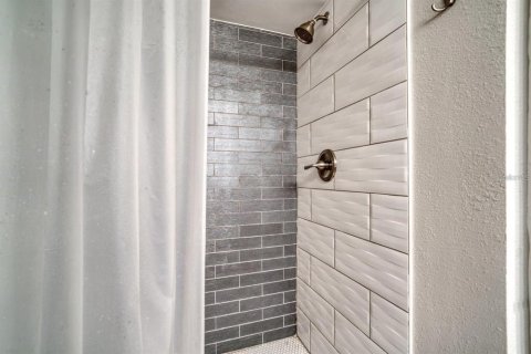 Condo in Clearwater, Florida, 2 bedrooms  № 2098790 - photo 15