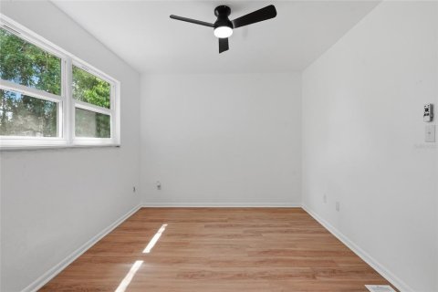 Immobilier commercial à vendre à Gainesville, Floride: 4 chambres, 167.22 m2 № 2383657 - photo 9