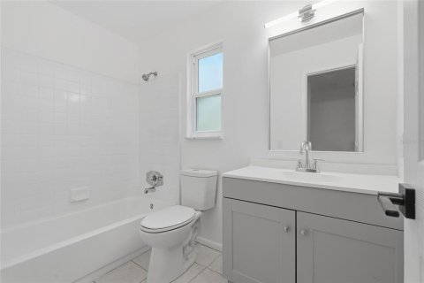 Immobilier commercial à vendre à Gainesville, Floride: 4 chambres, 167.22 m2 № 2383657 - photo 12