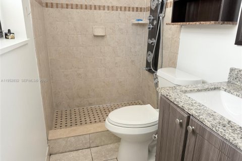 Casa en venta en Dania Beach, Florida, 3 dormitorios, 129.32 m2 № 2190327 - foto 10