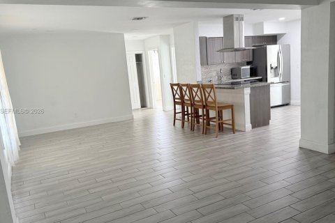 Casa en venta en Dania Beach, Florida, 3 dormitorios, 129.32 m2 № 2190327 - foto 4