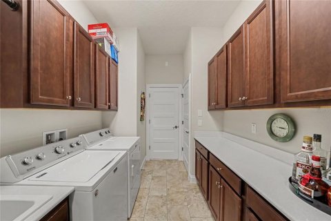 Villa ou maison à vendre à New Smyrna Beach, Floride: 3 chambres, 213.58 m2 № 2347959 - photo 29
