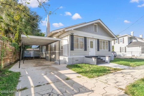 Купить виллу или дом в Джэксонвилл, Флорида 5 спален, 232.26м2, № 773203 - фото 1